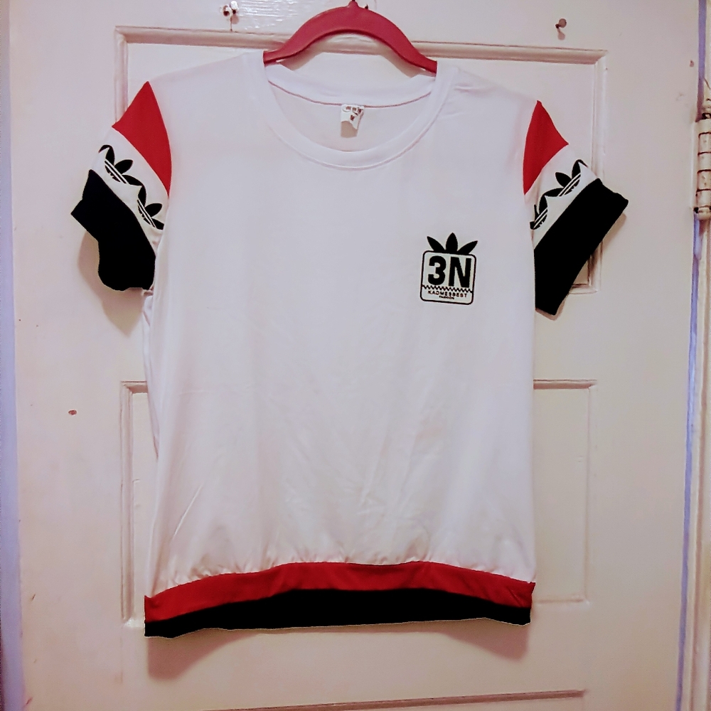 Women 3 N Kadmebest Fasion White T Shirt Medium M Red Blue Accents Short Sleeve